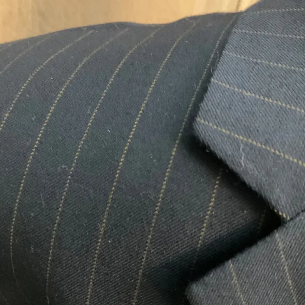 Banana Republic Modern Fit three button wool Blazer navy blue pinstripe wool 40R